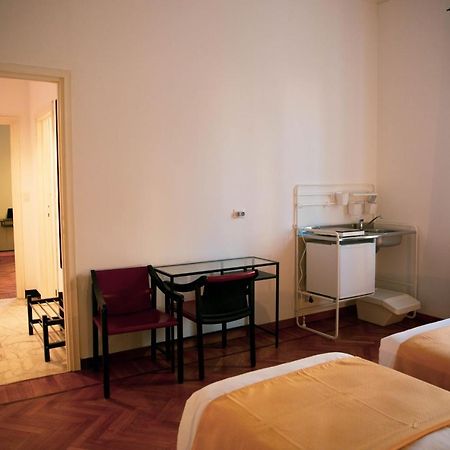 ปาลัซโซ ปาสตา มัลเปนซา Aparthotel กัลลาราเต ภายนอก รูปภาพ