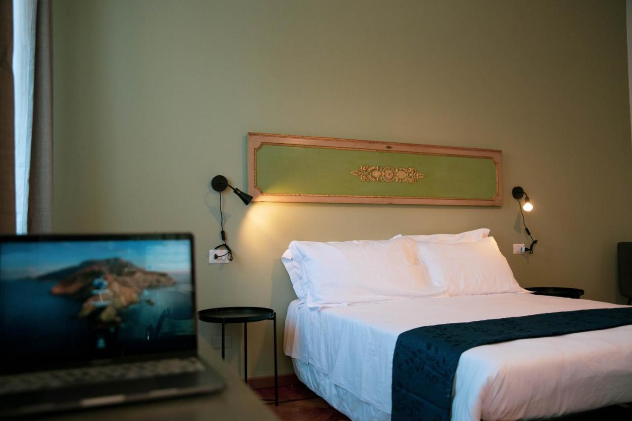 ปาลัซโซ ปาสตา มัลเปนซา Aparthotel กัลลาราเต ภายนอก รูปภาพ